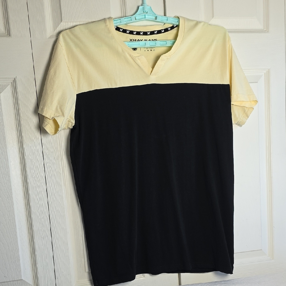 Men’s XRAY JEANS Two-Tone V-Neck Short Sleeve Shirt Light Yellow/Black Size XL